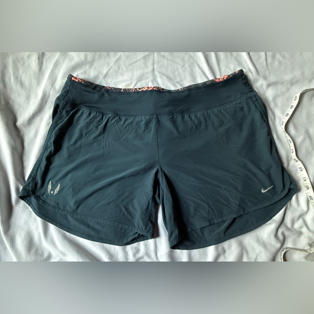 USA Track & Field Nike Blue/Gray Women's Athletic Shorts (Size XLarge)